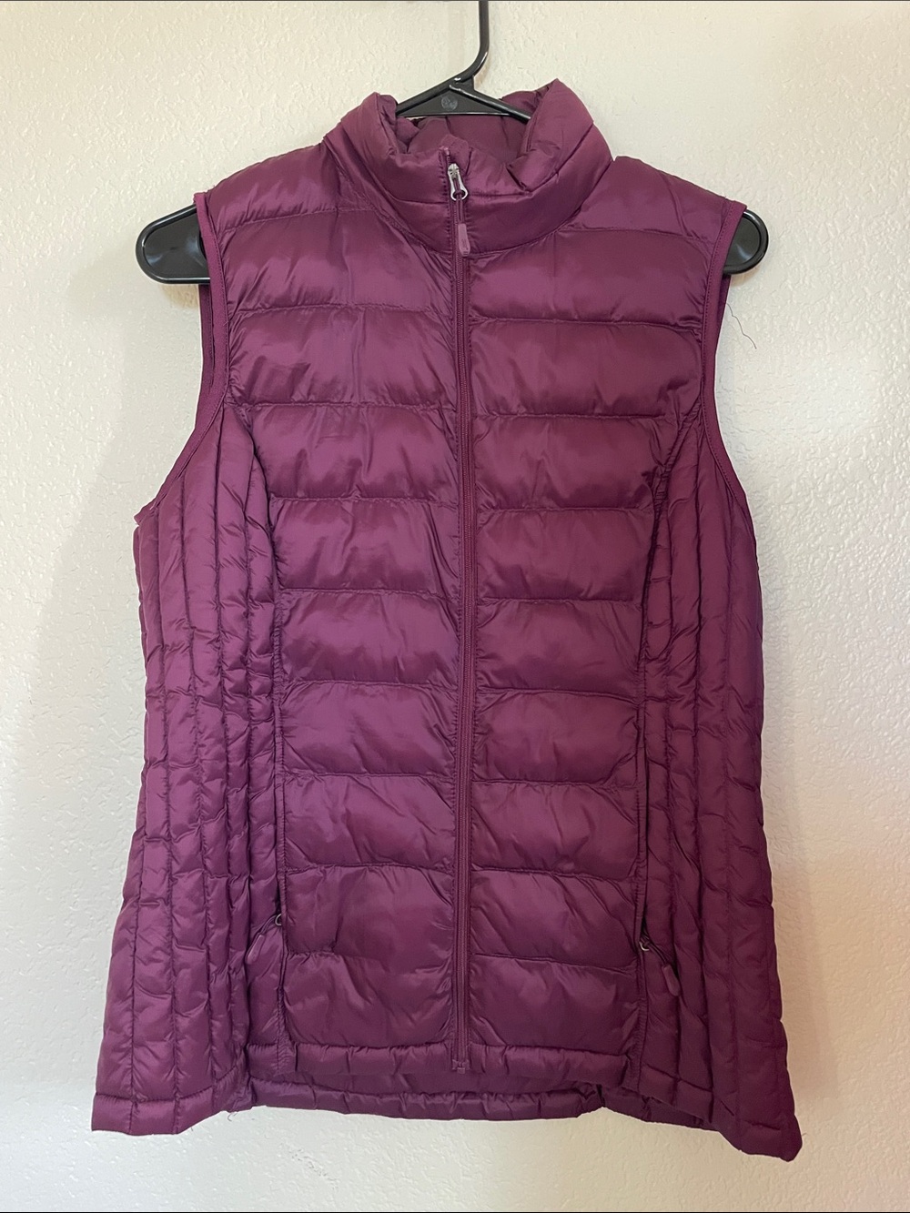 Women’s Quilted Puffer Vest - Plum